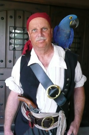 parrot handler pirate